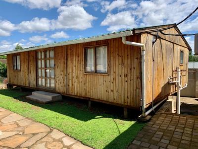 Cottage For Rent in Park Hill, Durban